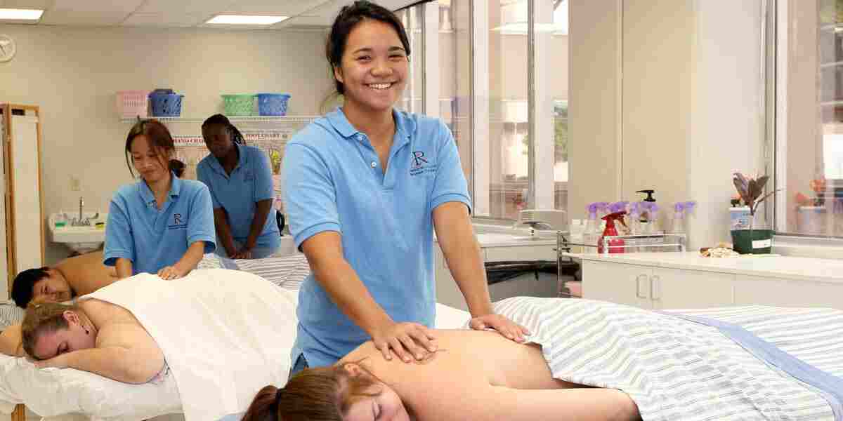 10 Massages Schools: Best Massage Therapy Schools in the World