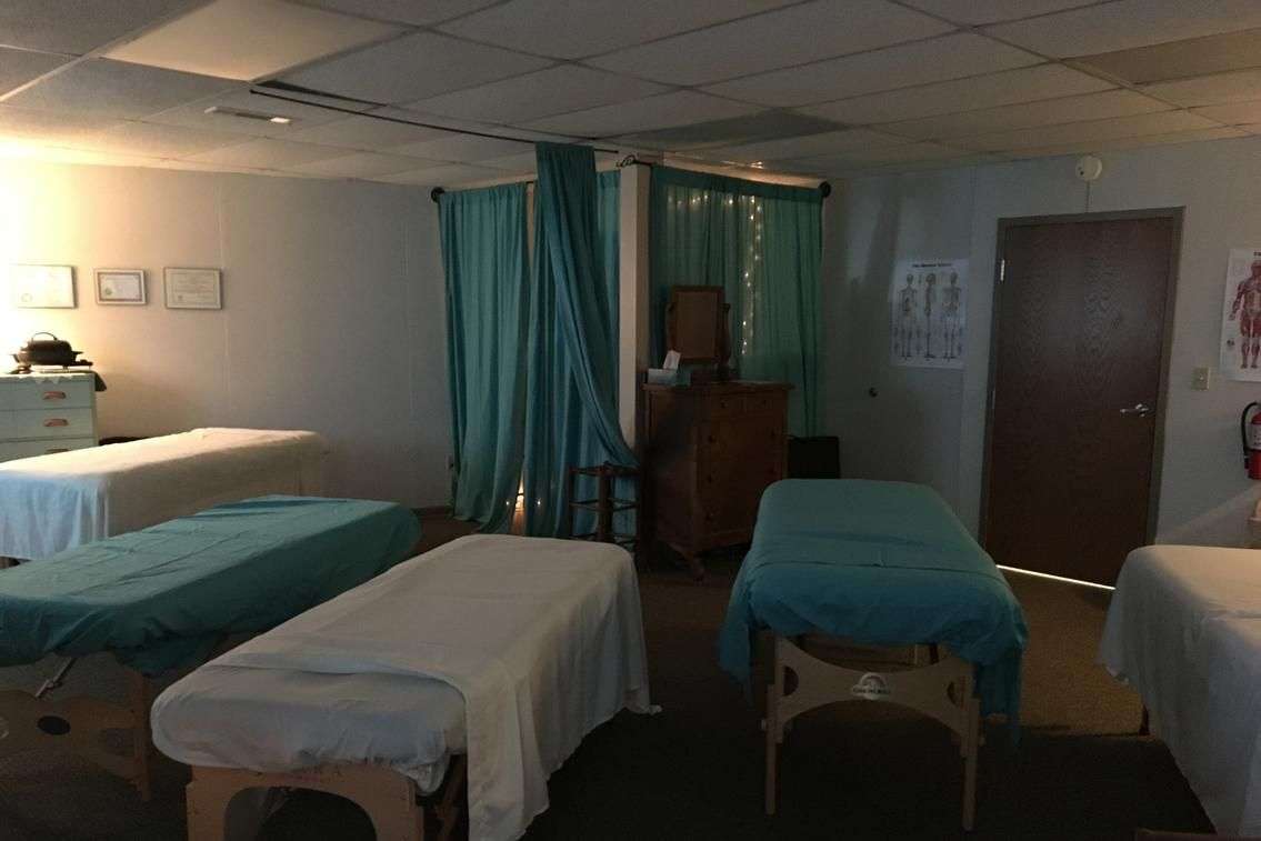 A massage therapy school in Arkansas that offers classes ...
