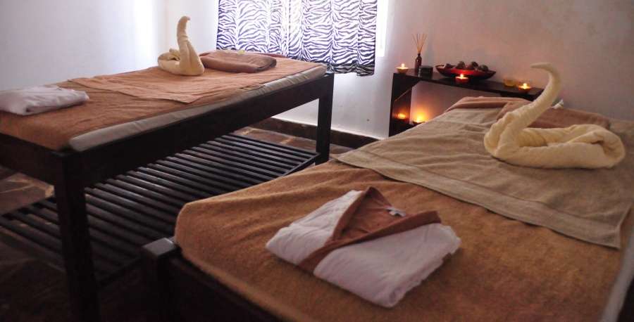 How Does a Couples Massage Work?