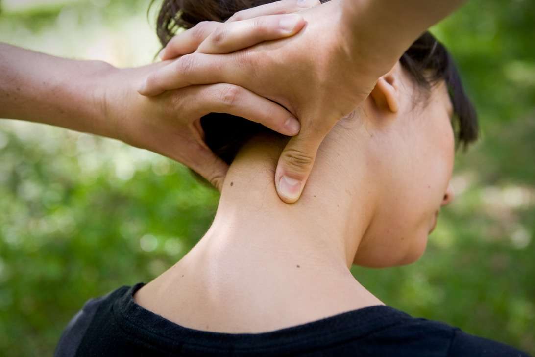 Waking Up With Stiff Neck: Causes, Treatments &  Prevention ...